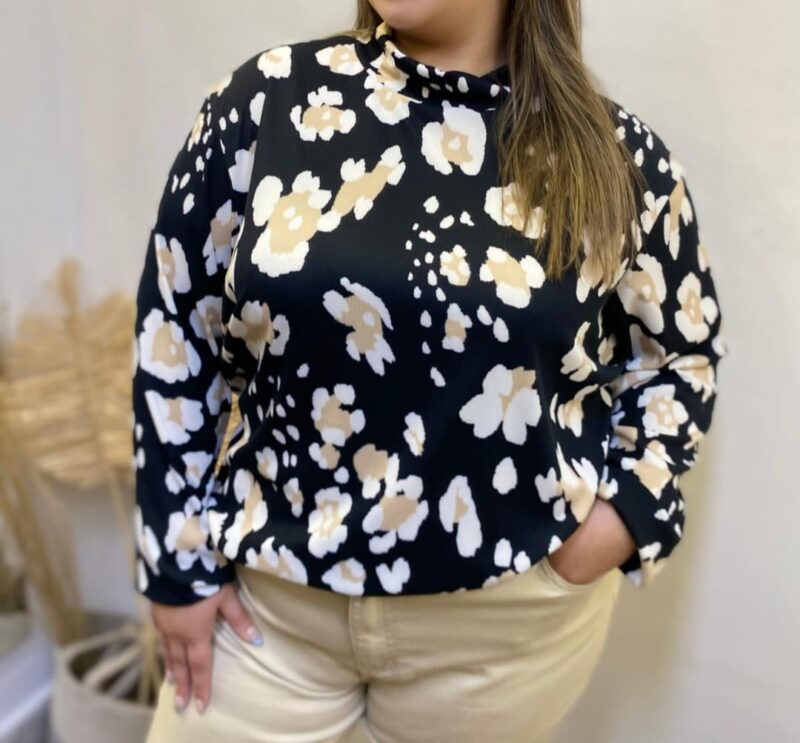 Buzo Oversize con Flores